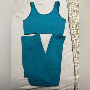 Women2 piece workout set